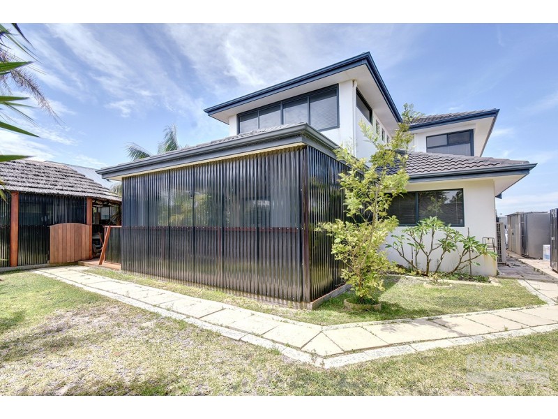 1 Brigantine Drive, Jindalee WA 6036