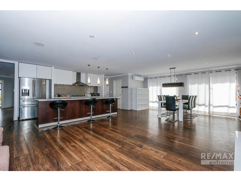 50 Vanderlin Crescent, Ridgewood WA 6030