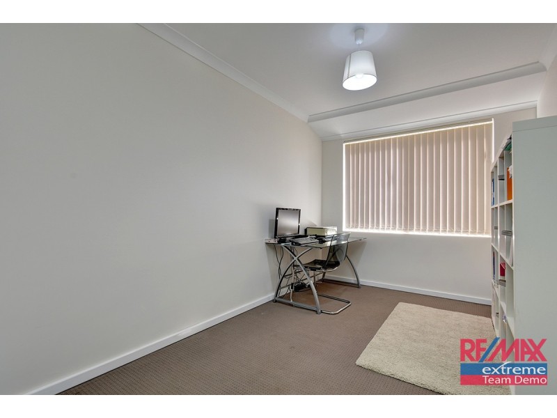 69 Brightlands Circuit, Carramar WA 6031