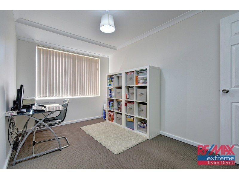 69 Brightlands Circuit, Carramar WA 6031