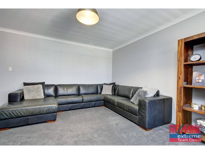 69 Brightlands Circuit, Carramar WA 6031