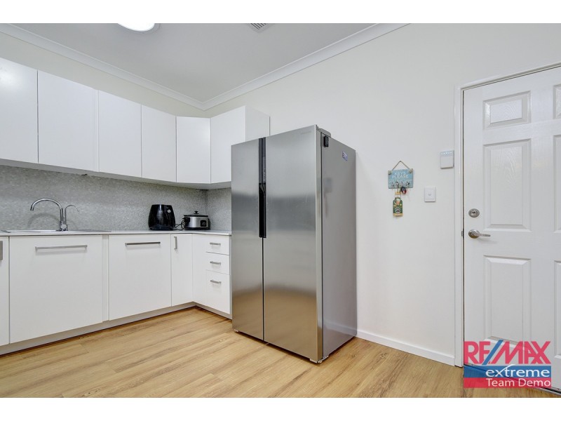 69 Brightlands Circuit, Carramar WA 6031