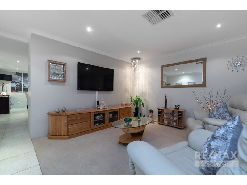 34 Abbey Green Road, Banksia Grove WA 6031