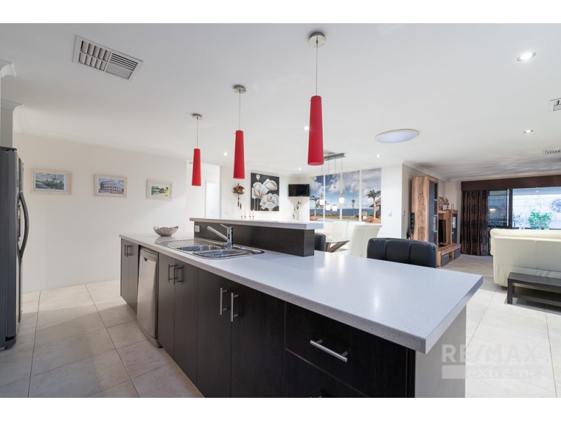 34 Abbey Green Road, Banksia Grove WA 6031