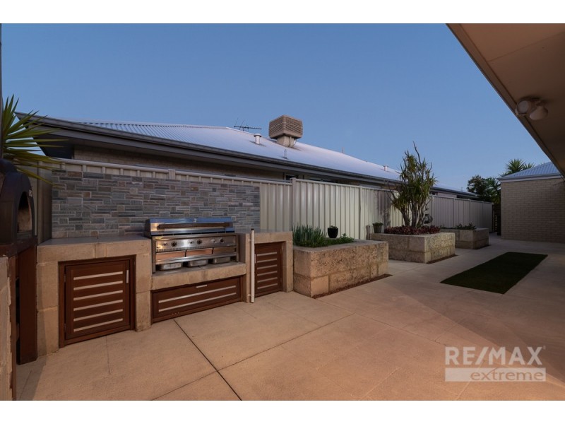 34 Abbey Green Road, Banksia Grove WA 6031