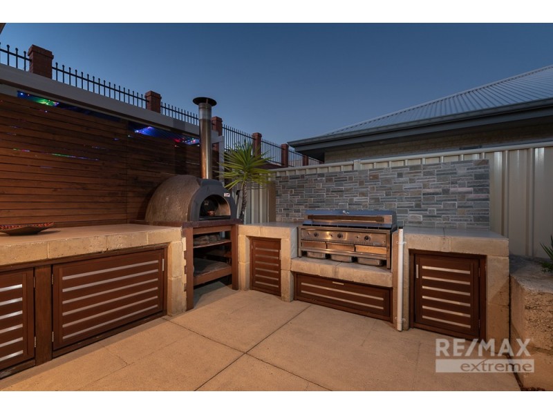 34 Abbey Green Road, Banksia Grove WA 6031