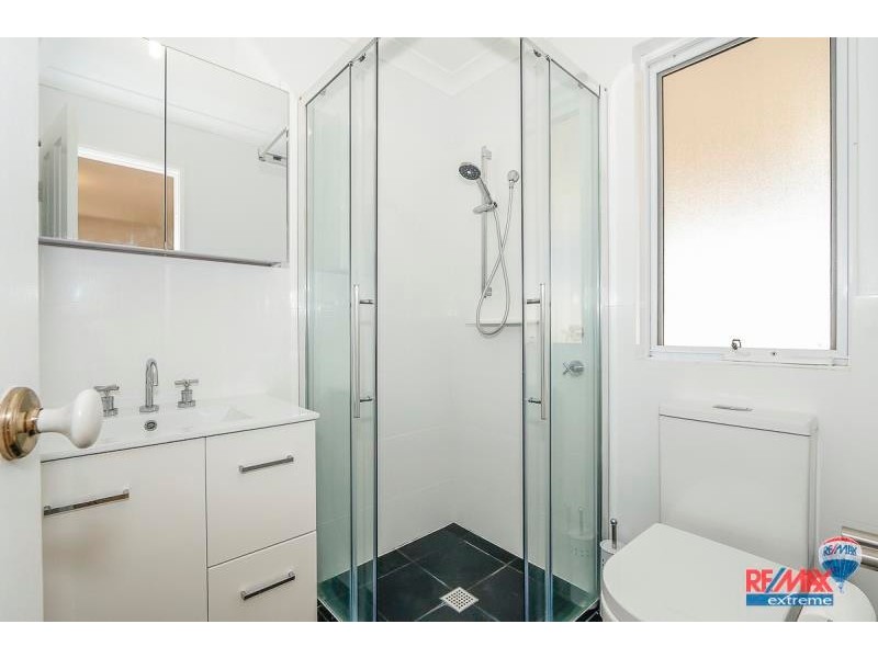 8 Eastleigh Loop, Currambine WA 6028