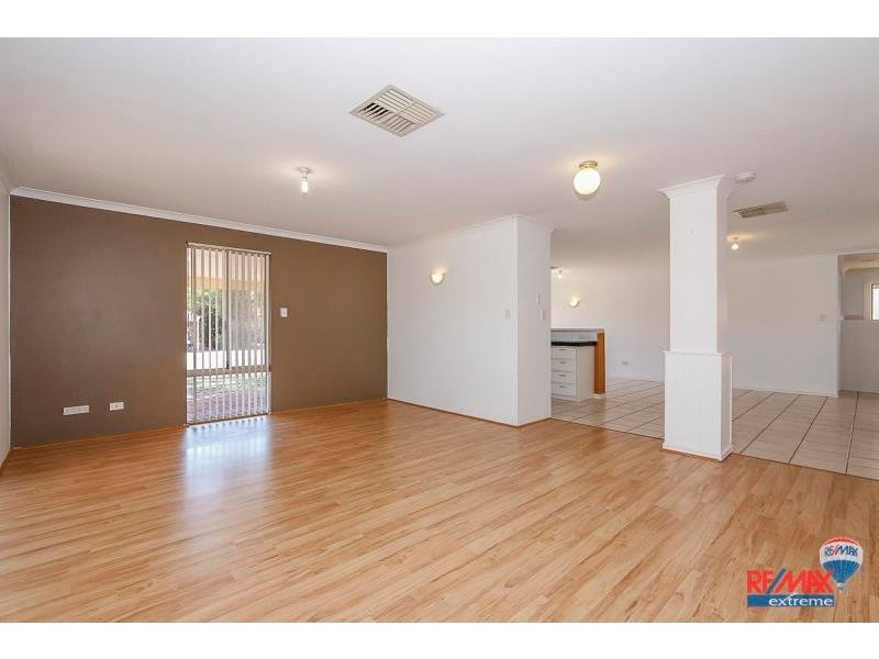 8 Eastleigh Loop, Currambine WA 6028