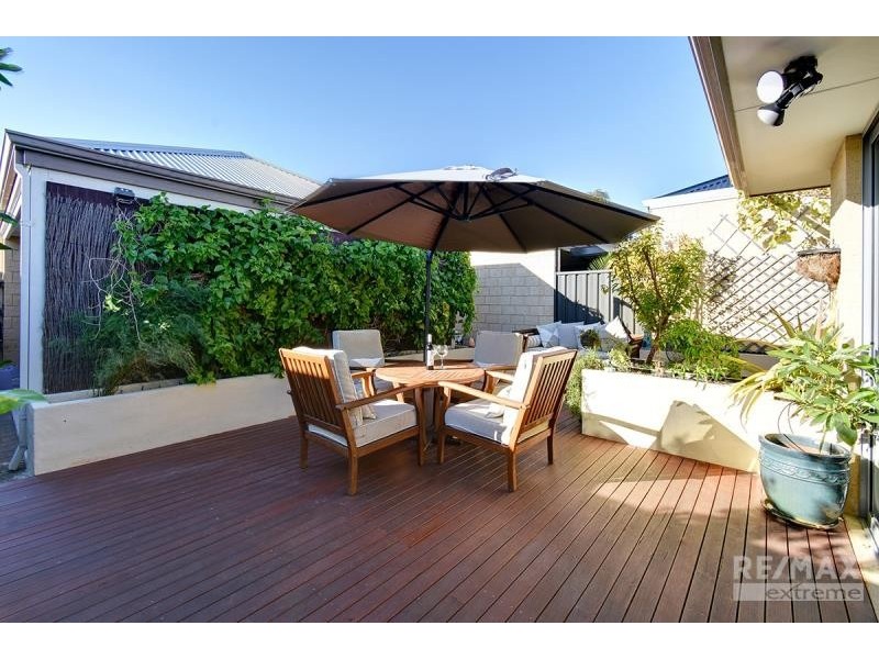 17 Micrantha Way, Banksia Grove WA 6031