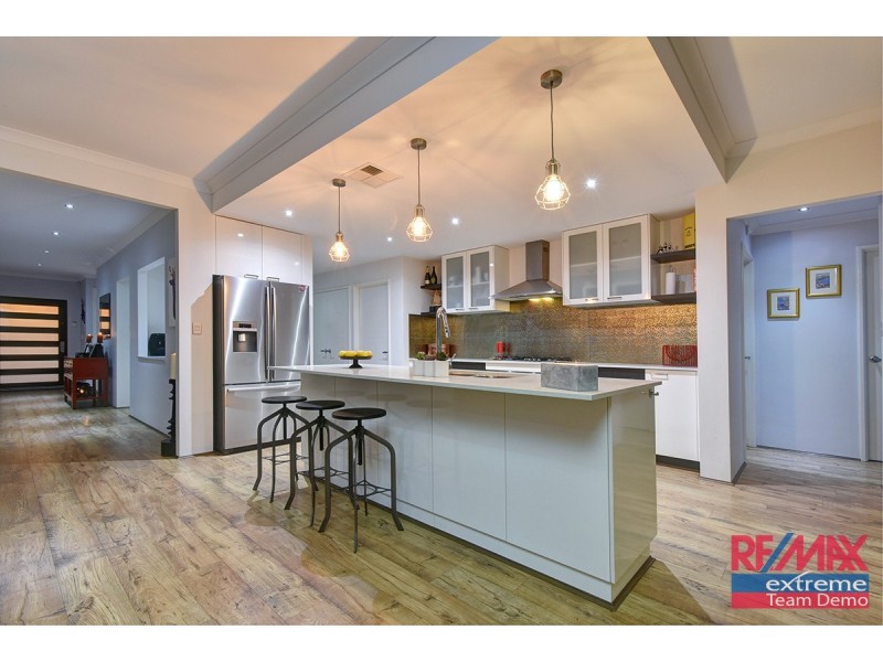 9 Salubris Street, Carramar WA 6031