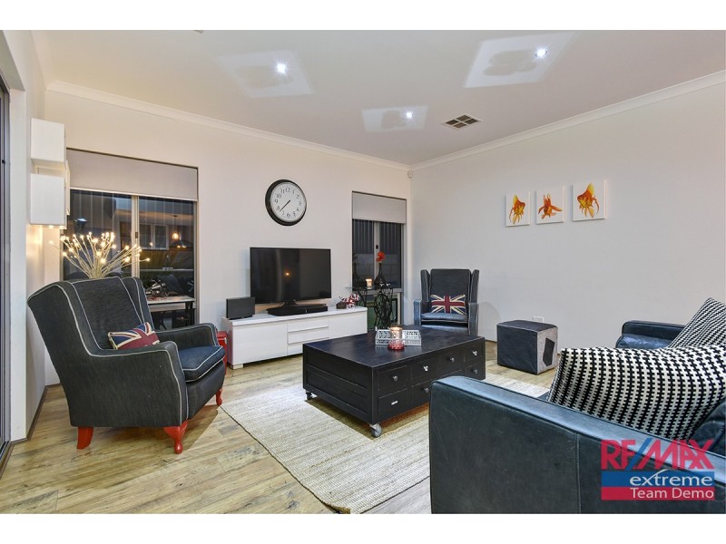 9 Salubris Street, Carramar WA 6031