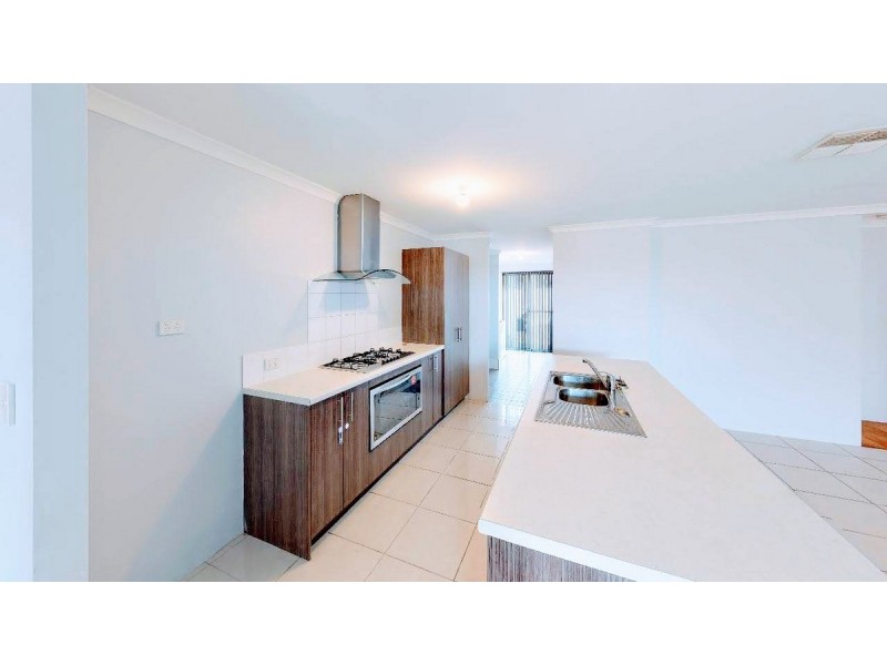 8 Graymont Close, Darch WA 6065