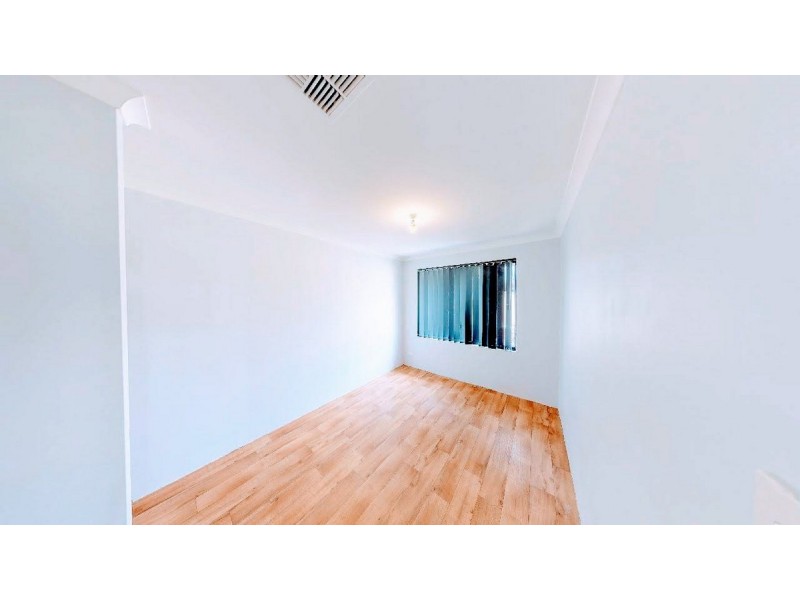 8 Graymont Close, Darch WA 6065