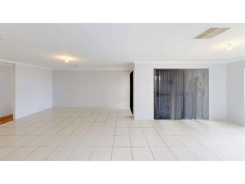 8 Graymont Close, Darch WA 6065