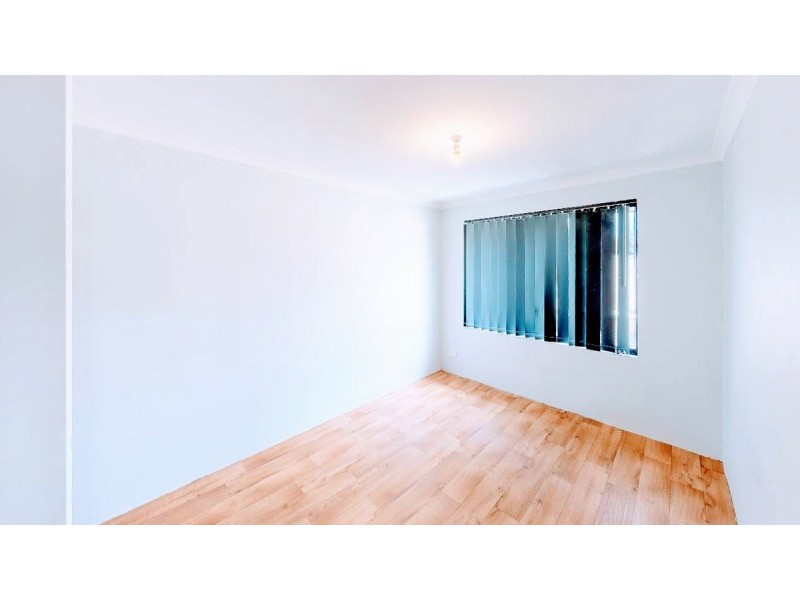 8 Graymont Close, Darch WA 6065