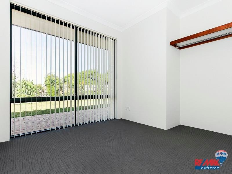 16 Hemmings Close, Clarkson WA 6030
