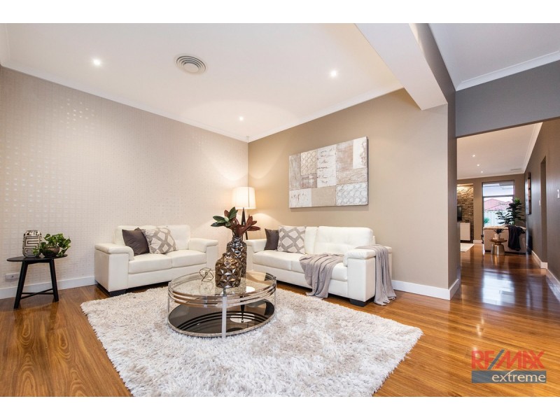 6 Deeside Road, Butler WA 6036