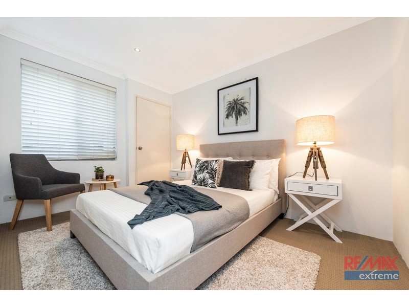 6 Deeside Road, Butler WA 6036