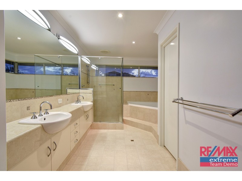 33 Labianca Vista, Carramar WA 6031