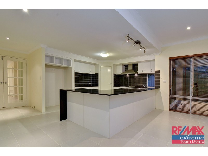 33 Labianca Vista, Carramar WA 6031