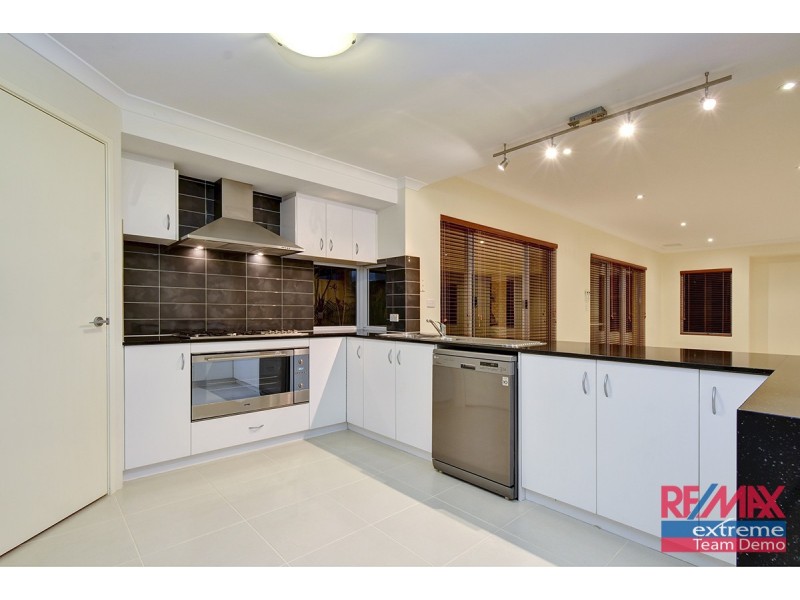 33 Labianca Vista, Carramar WA 6031