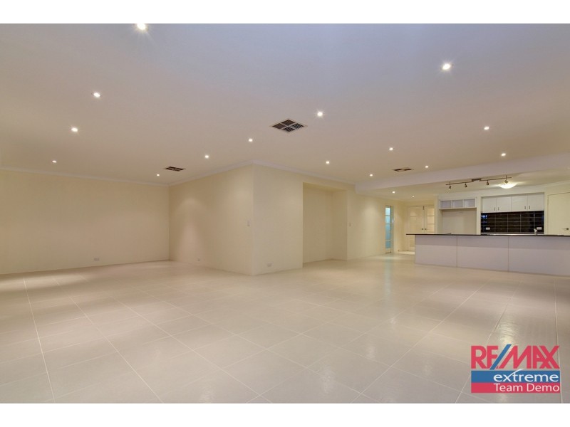 33 Labianca Vista, Carramar WA 6031