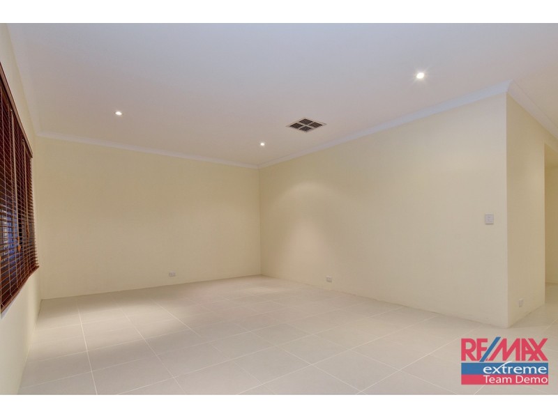 33 Labianca Vista, Carramar WA 6031