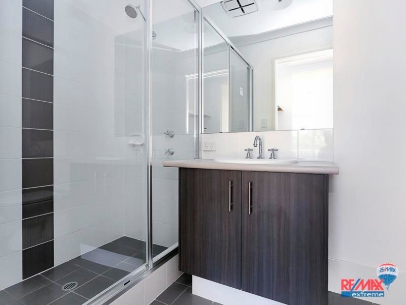 73 Cuddlepie Turn, Banksia Grove WA 6031