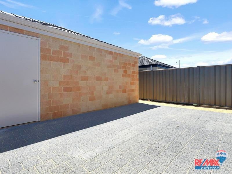 73 Cuddlepie Turn, Banksia Grove WA 6031