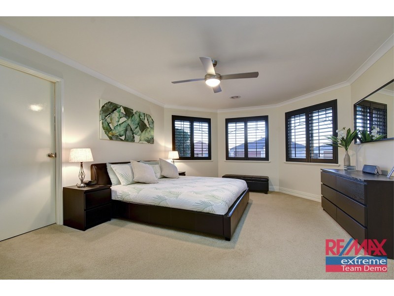 11 Keanefield Drive, Carramar WA 6031