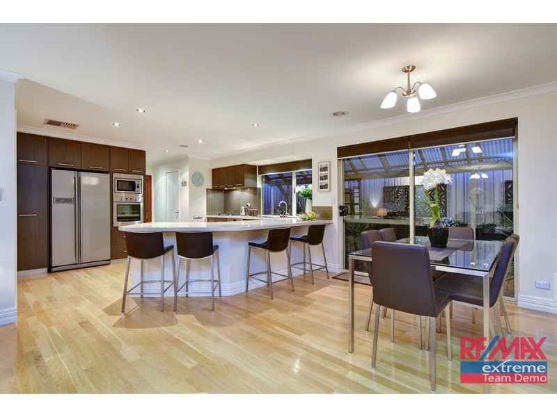 11 Keanefield Drive, Carramar WA 6031