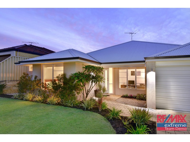 11 Martini Way, Tapping WA 6065