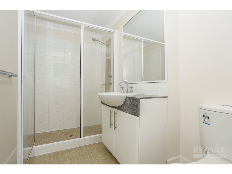 5/5 Eastleigh Loop, Currambine WA 6028