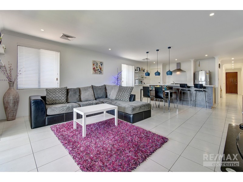 15 Damperia Green, Sinagra WA 6065