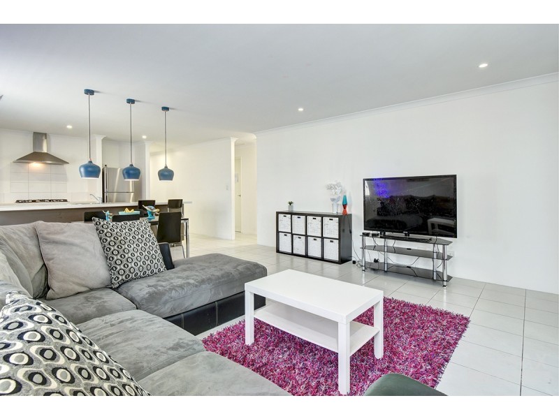 15 Damperia Green, Sinagra WA 6065