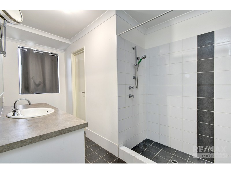 15 Damperia Green, Sinagra WA 6065