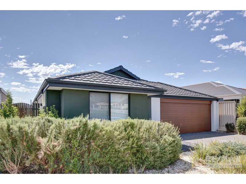 15 Damperia Green, Sinagra WA 6065