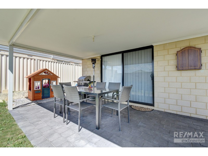 15 Damperia Green, Sinagra WA 6065