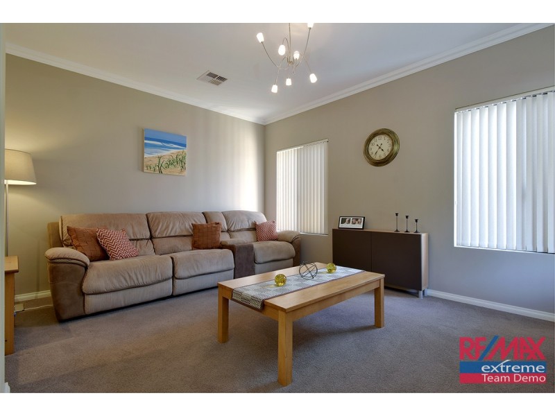 61 Tandara Fairway, Tapping WA 6065