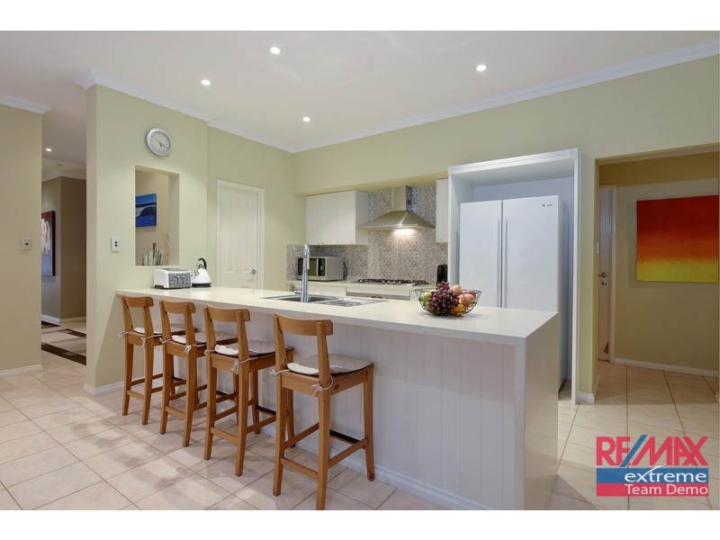 61 Tandara Fairway, Tapping WA 6065