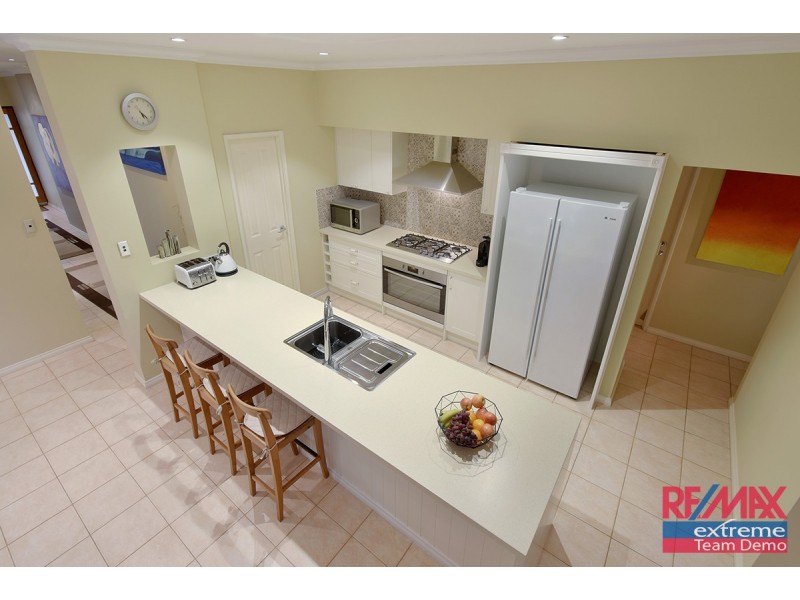 61 Tandara Fairway, Tapping WA 6065