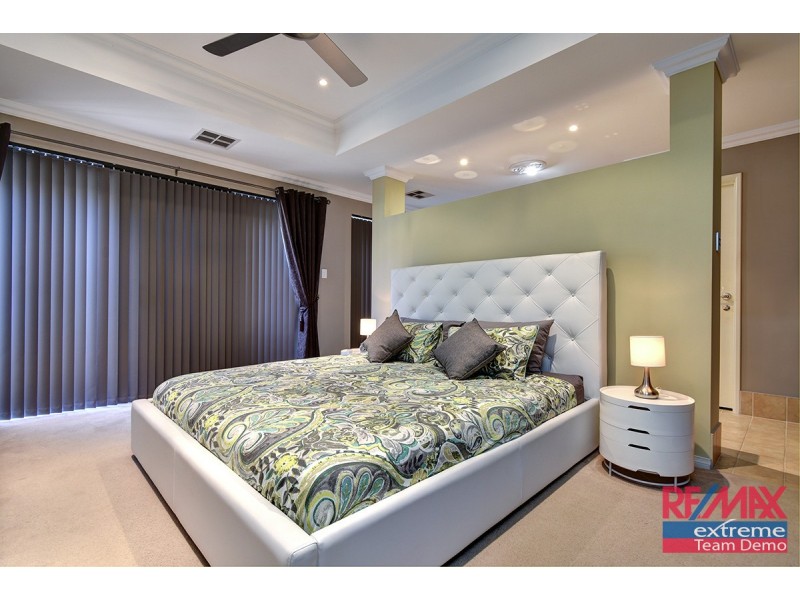 61 Tandara Fairway, Tapping WA 6065