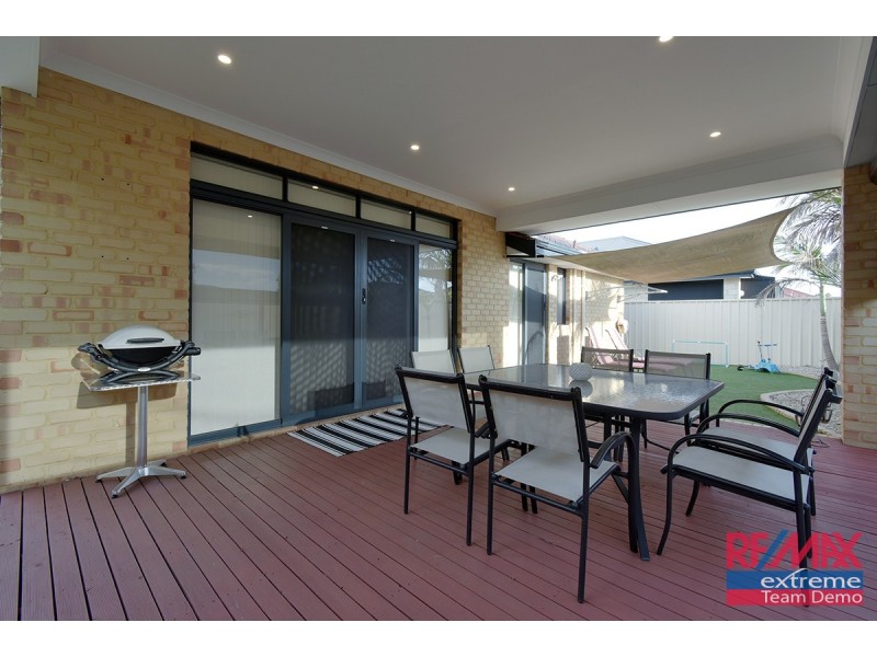 61 Tandara Fairway, Tapping WA 6065