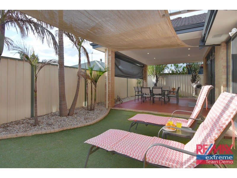 61 Tandara Fairway, Tapping WA 6065