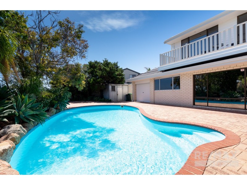 9 Urbahns Way, Hillarys WA 6025