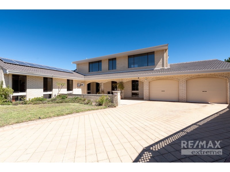 9 Urbahns Way, Hillarys WA 6025