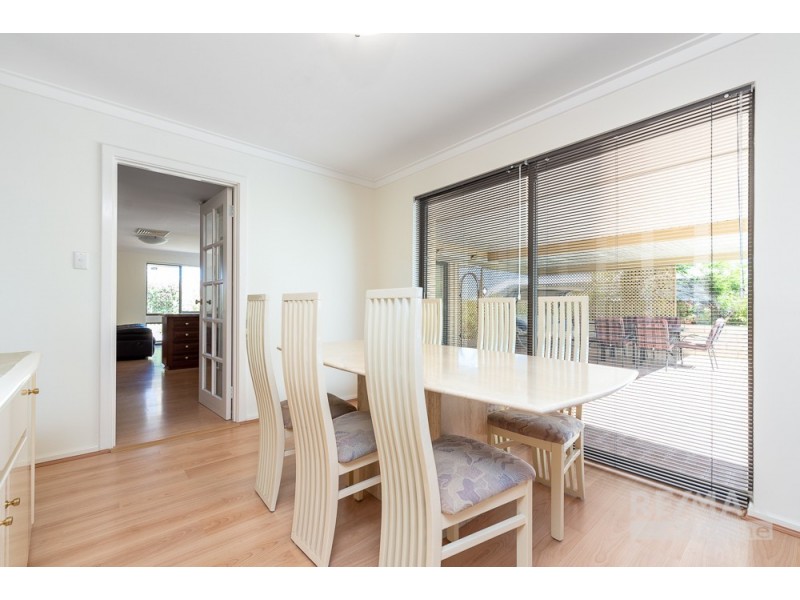 9 Urbahns Way, Hillarys WA 6025