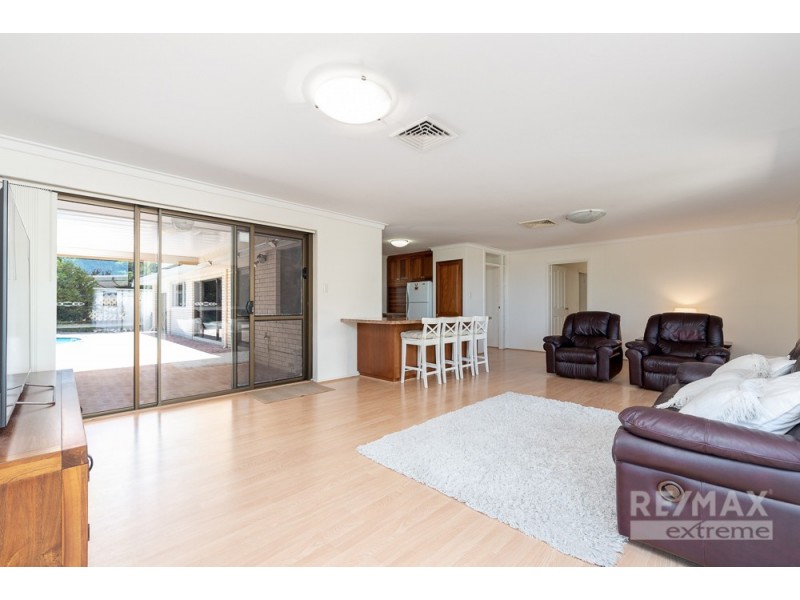 9 Urbahns Way, Hillarys WA 6025