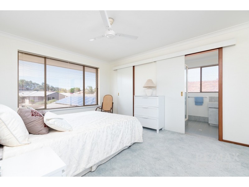 9 Urbahns Way, Hillarys WA 6025