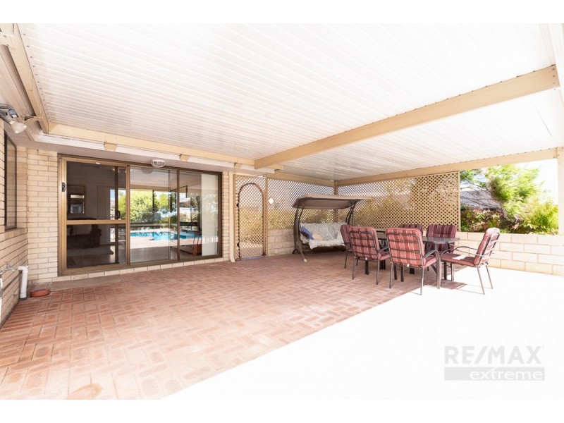 9 Urbahns Way, Hillarys WA 6025